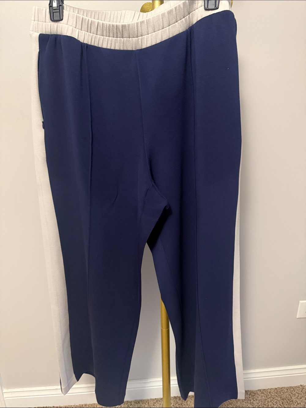 Lane Bryant Sz 20 Navy Knit Pants with Cream Side Stripe